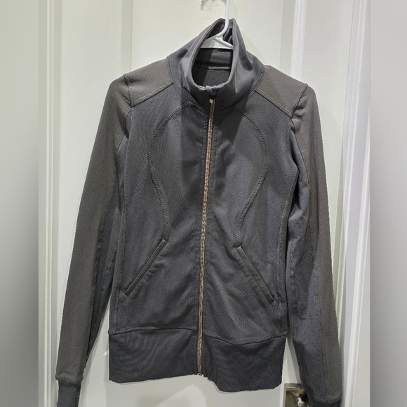 Lululemon Contempo Gray Jacket Sz 4 - Picture 5 of 7